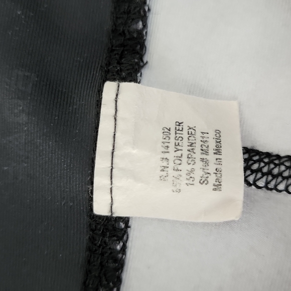 Evolution and Creation gray pink floral print workout/yoga capri legging! - Picture 3 of 8